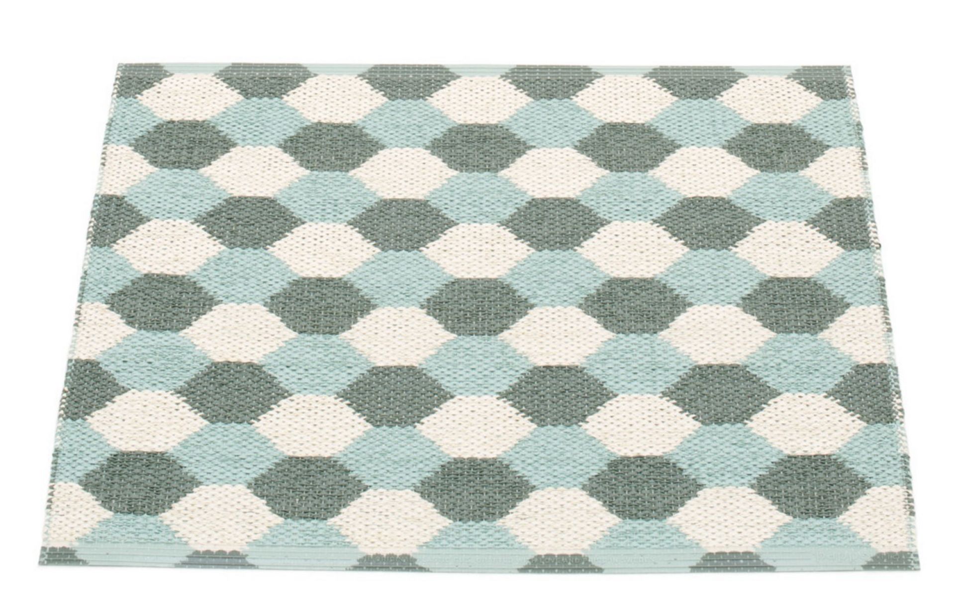 Dana plastic carpet 70x60 Pappelina